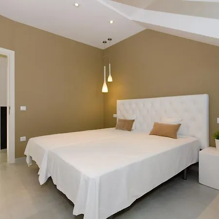 Ferienhaus La Esencia Araguás